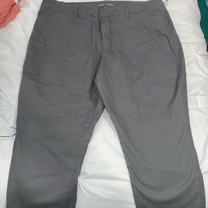 NWT-Old Navy gray pixie pants